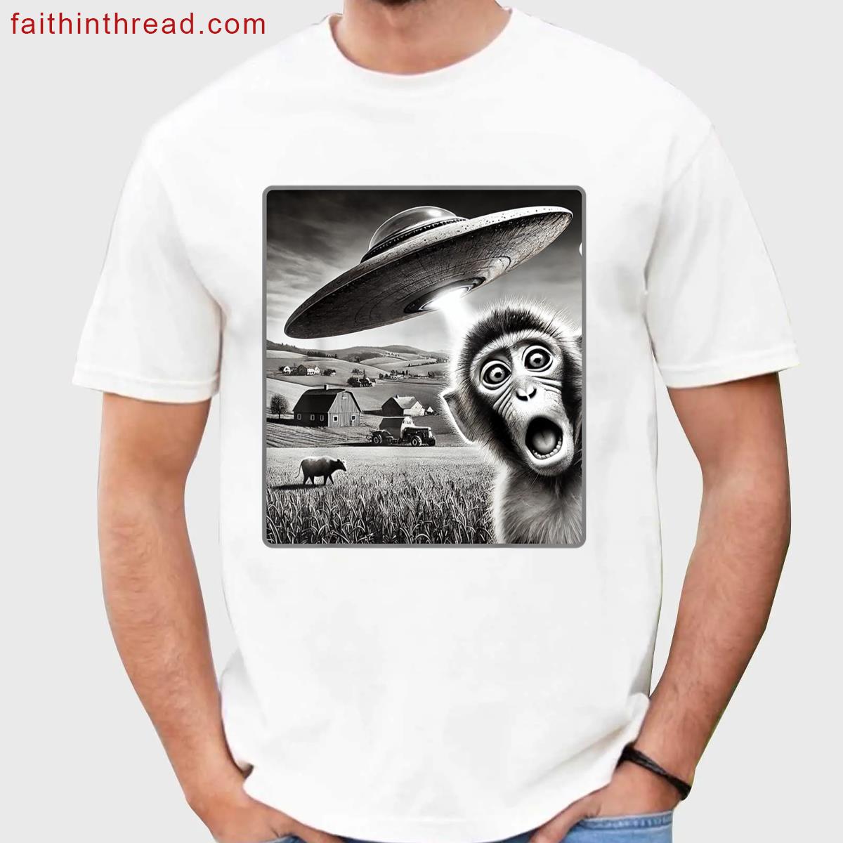 Funny Monkey Selfie With Alien Ufo Monkey Women Men Kids Shirt